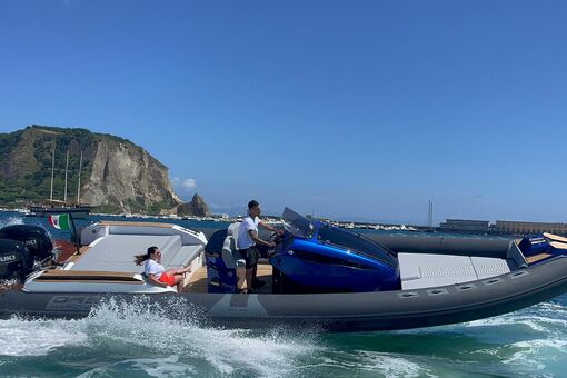 photo essai bateau pneumatique : Coupe S11 Oromarine