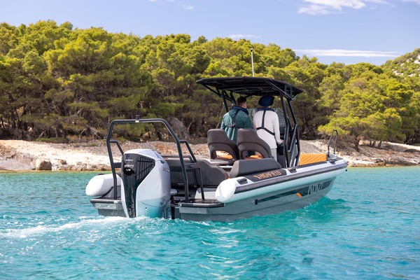 Thumb_highfield_adv7_bf250_084a2433